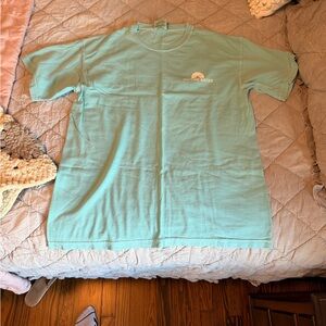 Nature Backs Short-Sleeve Tee